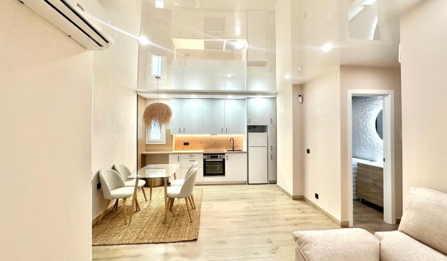 Apartment - Resale - Torrevieja - Centro