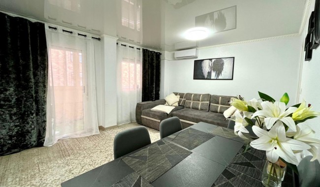 Apartment - Resale - Torrevieja - Centro