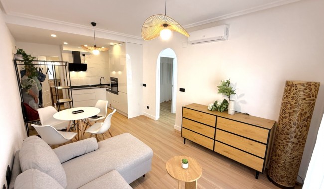 Apartment - Resale - Torrevieja - Costa Blanca Sur