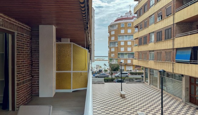 Apartment - Resale - Torrevieja - El Acequión - Los Náufragos