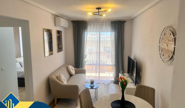 Apartment - Resale - Torrevieja - Estacion de autobuses