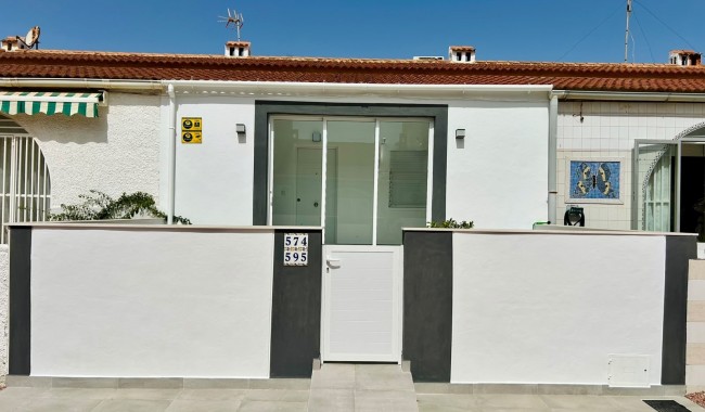 Apartment - Resale - Torrevieja - La Siesta