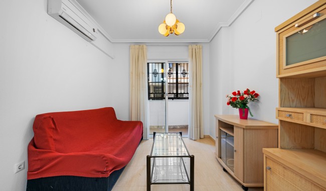 Apartment - Resale - Torrevieja - LE-6734