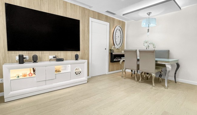 Apartment - Resale - Torrevieja - Parque las naciones