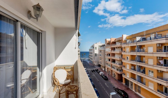 Apartment - Resale - Torrevieja - Playa del cura