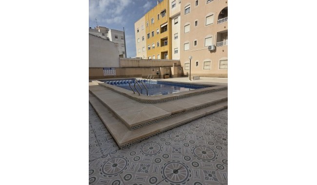 Apartment - Resale - Torrevieja - Torrevieja