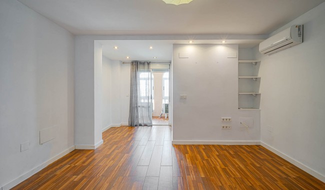 Apartment - Resale - Torrevieja - Torrevieja