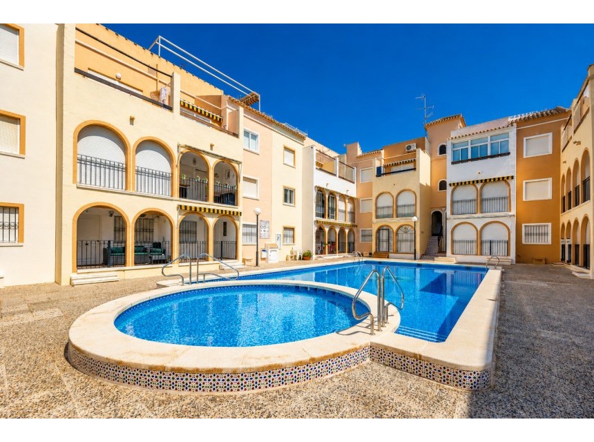 Begagnad - Bungalow - Torrevieja - Playa de los Naufragos