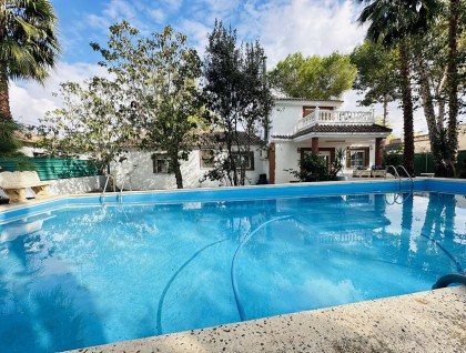 Begagnad - Finca - Orihuela