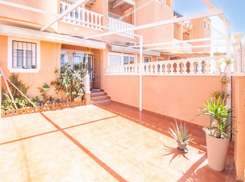 Begagnad - Lägenhet - Torrevieja - La Siesta - El Salado - Torreta