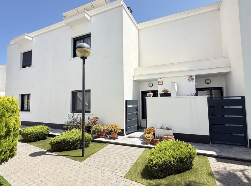 Begagnad - Radhus - Cabo Roig