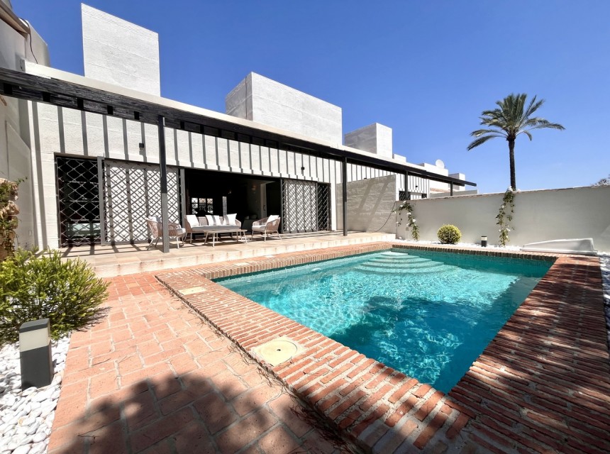 Begagnad - Radhus - Sucina