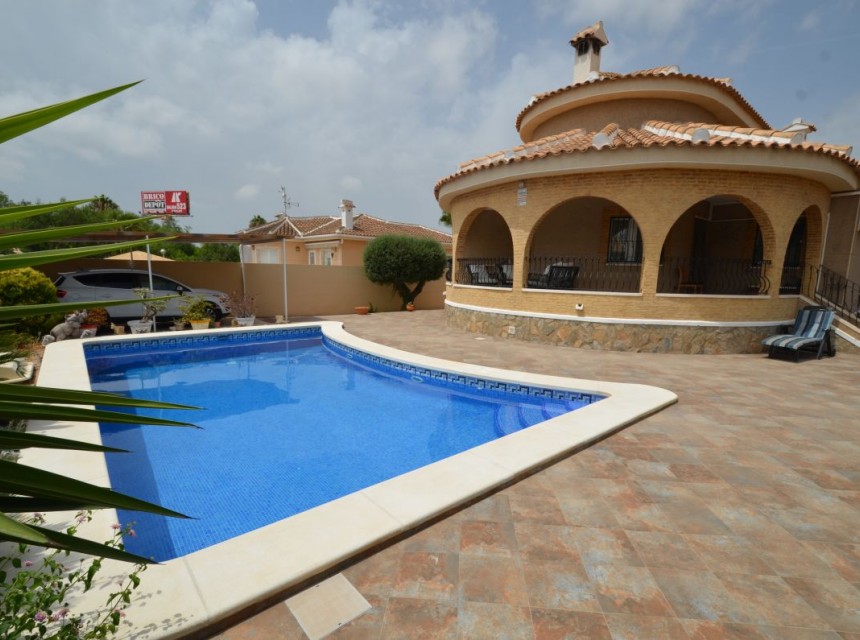 Begagnad - Villa - Benijófar