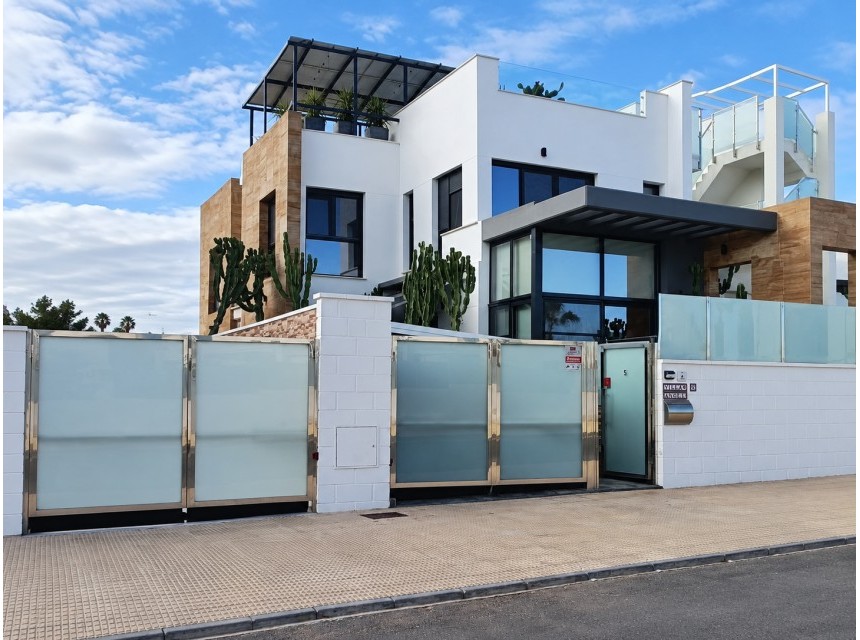 Begagnad - Villa - Cabo Roig