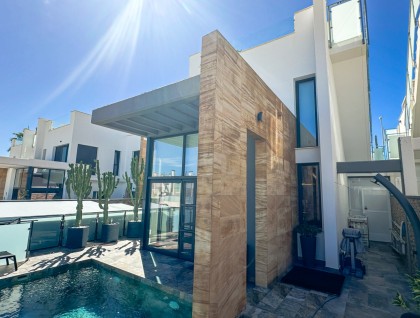 Begagnad - Villa - Cabo Roig