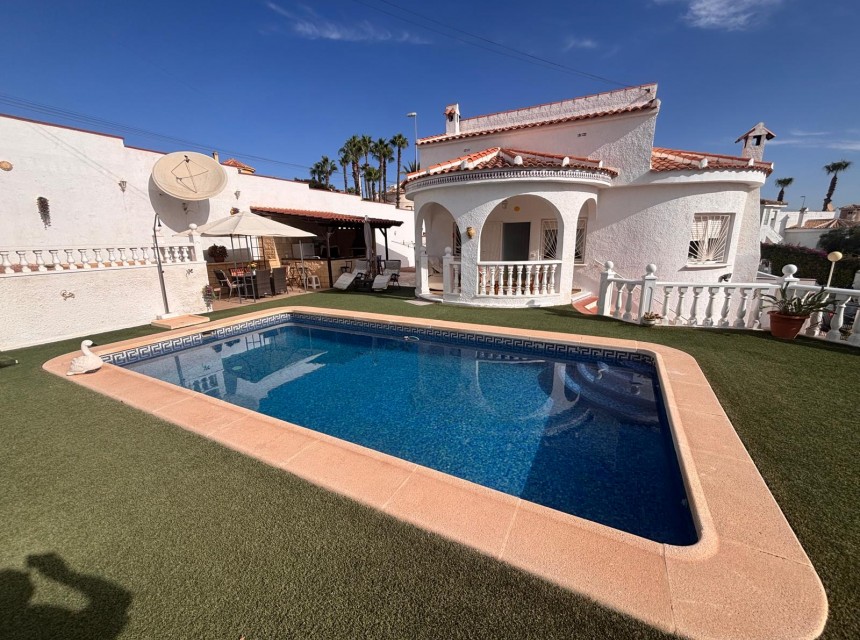 Begagnad - Villa - Ciudad Quesada/Rojales - Urbanización Ciudad Quesada