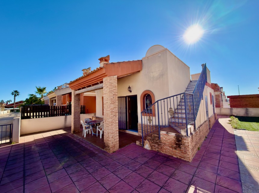 Begagnad - Villa - Guardamar - El Raso