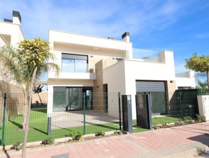 Begagnad - Villa - Los Alcázares - Santa Rosalia Lake and Life Resort