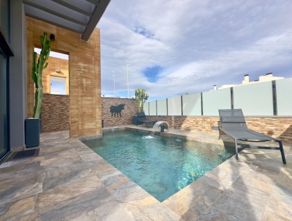 Begagnad - Villa - Orihuela Costa - Cabo Roig