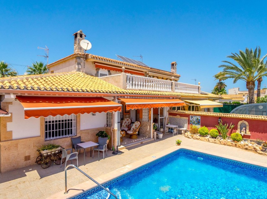 Begagnad - Villa - Orihuela Costa - Dehesa de Campoamor