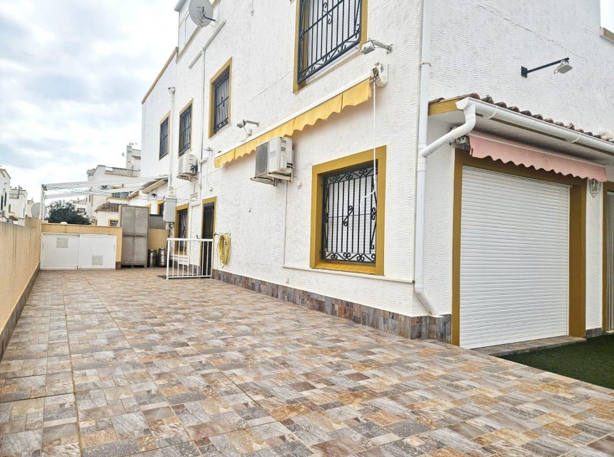Begagnad - Villa - Orihuela Costa - Dream Hills