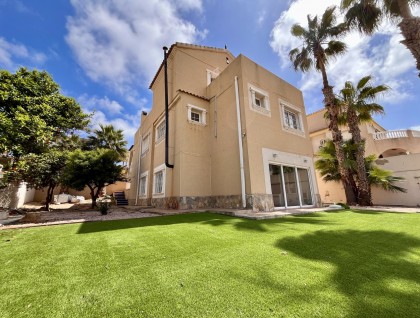 Begagnad - Villa - Orihuela Costa - La Zenia