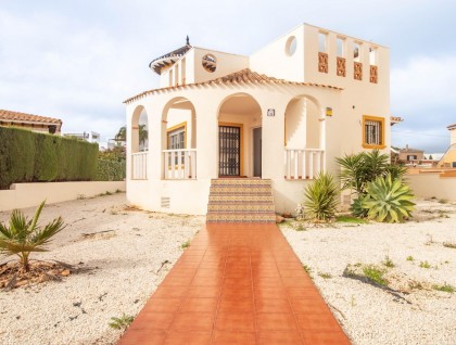 Begagnad - Villa - Orihuela Costa - Lomas de Cabo Roig