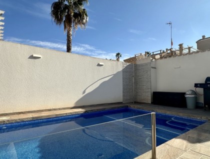 Begagnad - Villa - Orihuela Costa - Los Dolses