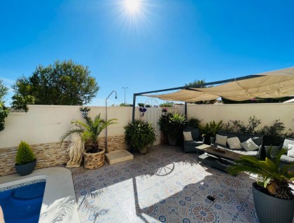 Begagnad - Villa - Orihuela Costa - Playa Flamenca