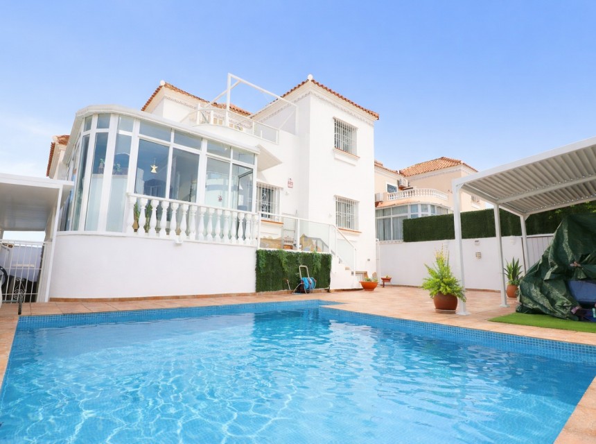 Begagnad - Villa - Orihuela Costa - Villamartín