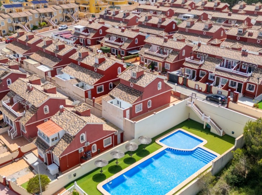 Begagnad - Villa - Orihuela Costa - Villamartín
