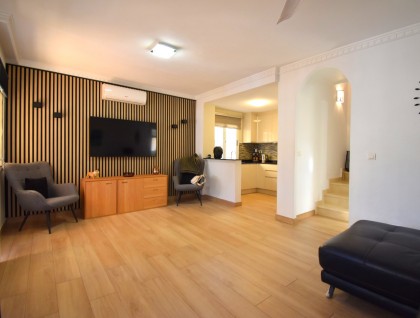 Begagnad - Villa - Orihuela - Villamartín