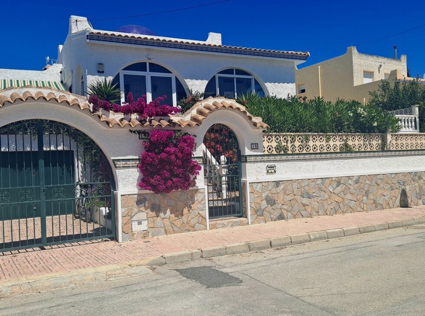 Begagnad - Villa - San Miguel de Salinas - Blue Lagoon