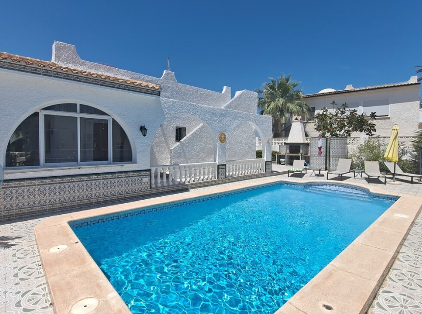 Begagnad - Villa - San Miguel de Salinas - Blue Lagoon