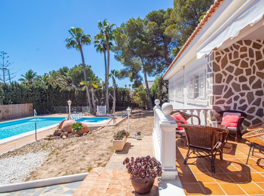 Begagnad - Villa - Torrevieja - Los Balcones