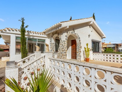 Begagnad - Villa - Torrevieja - Los Balcones