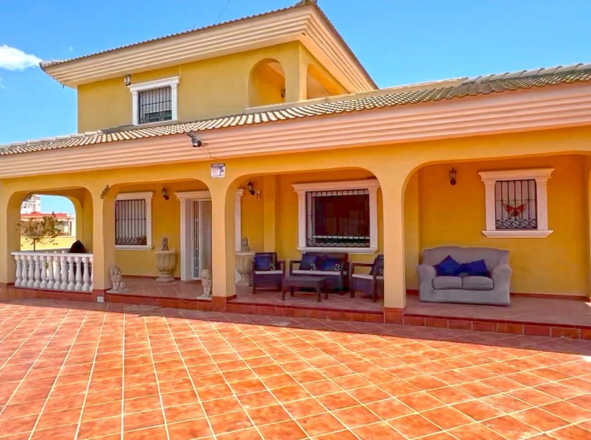 Begagnad - Villa - Torrevieja - Los Balcones