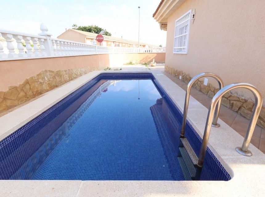 Begagnad - Villa - Torrevieja - Los Balcones