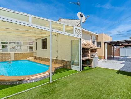 Begagnad - Villa - Torrevieja