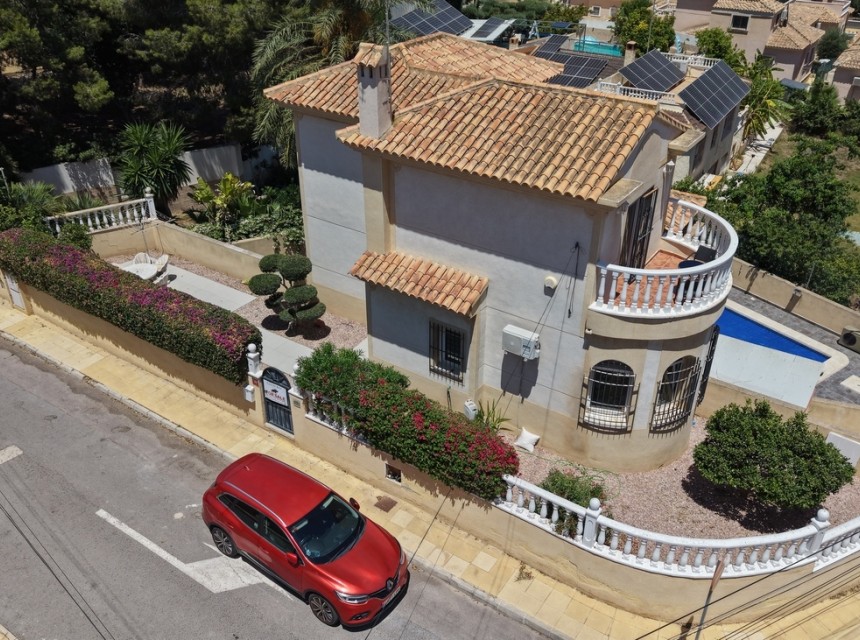 Begagnad - Villa - Villamartín - Costa Blanca