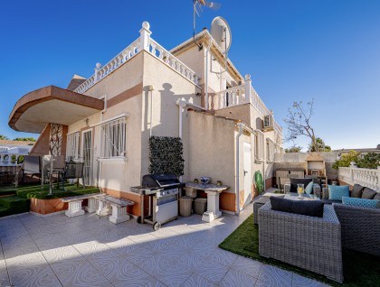 Brukt - Quatro hus - Cabo Roig - La Regia