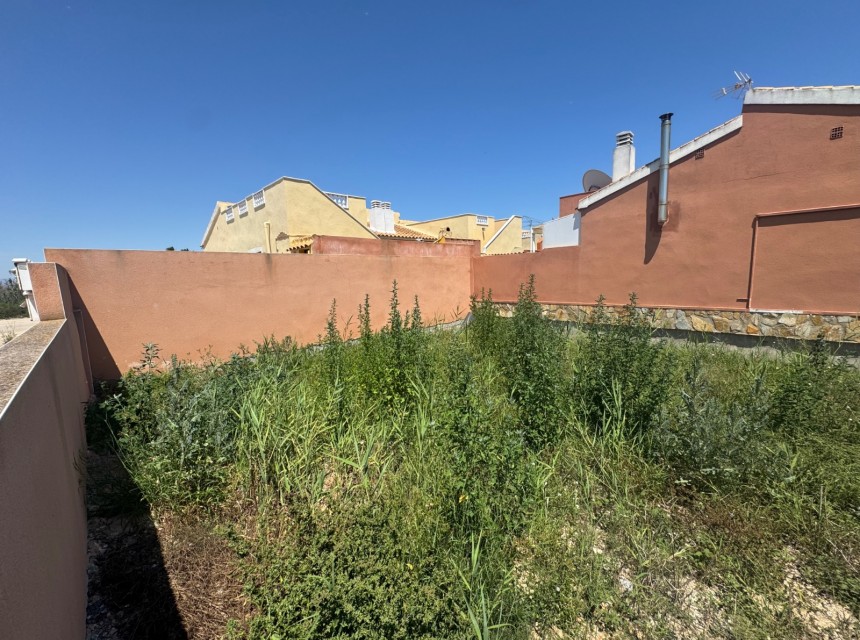 Brukt - Tomt - Daya Nueva