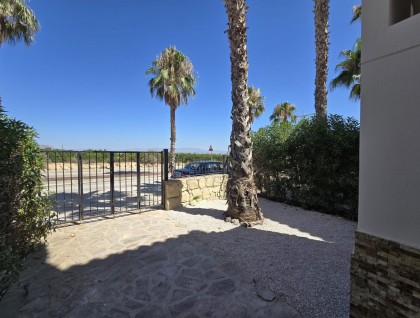 Brukt - Vertikaldelt - Algorfa - La Finca golf