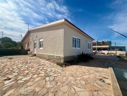 Brukt - Vertikaldelt - Torrevieja - La Mata