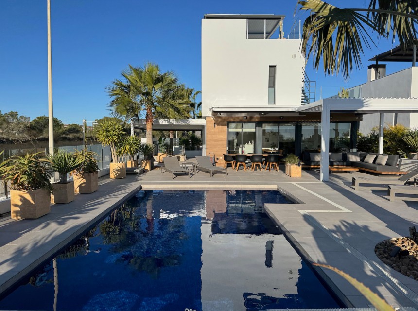 Brukt - Villa - Algorfa - La Finca golf