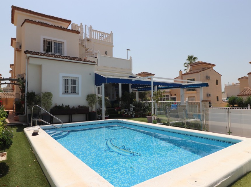 Brukt - Villa - Algorfa - Montebello