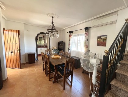 Brukt - Villa - Algorfa - Montebello