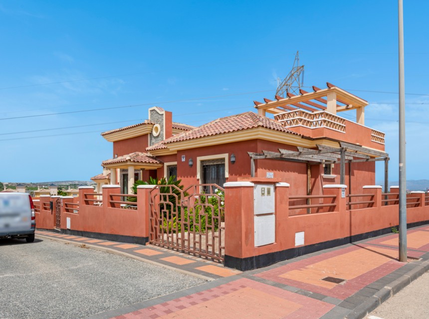 Brukt - Villa - Algorfa