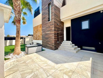 Brukt - Villa - Orihuela Costa - Cabo Roig