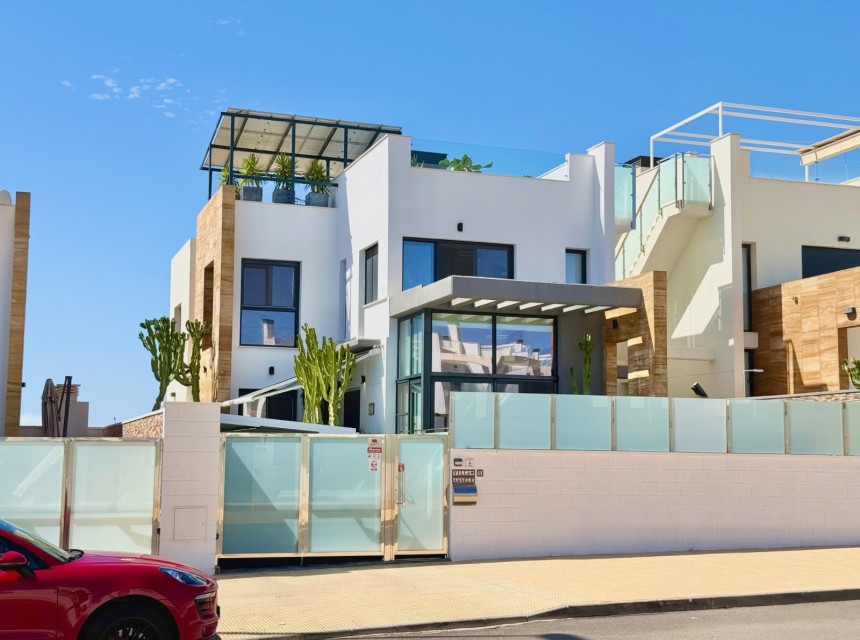 Brukt - Villa - Orihuela Costa - Cabo Roig